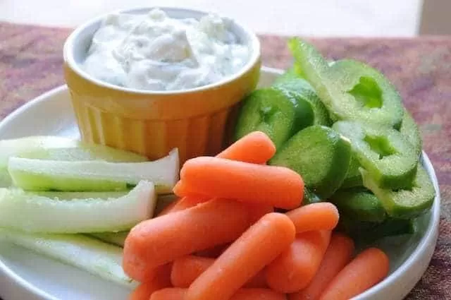 Vegetables with Cucumber Yogurt Dill Dip Tapas | Shake That Weight