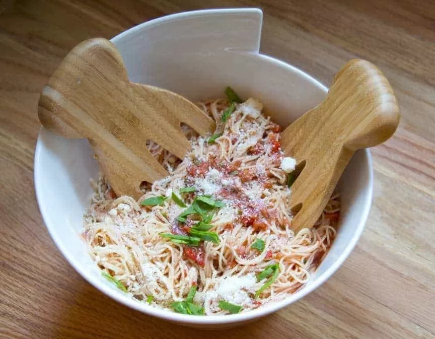 Roasted Tomato Basil Spaghetti | Shake That Weight